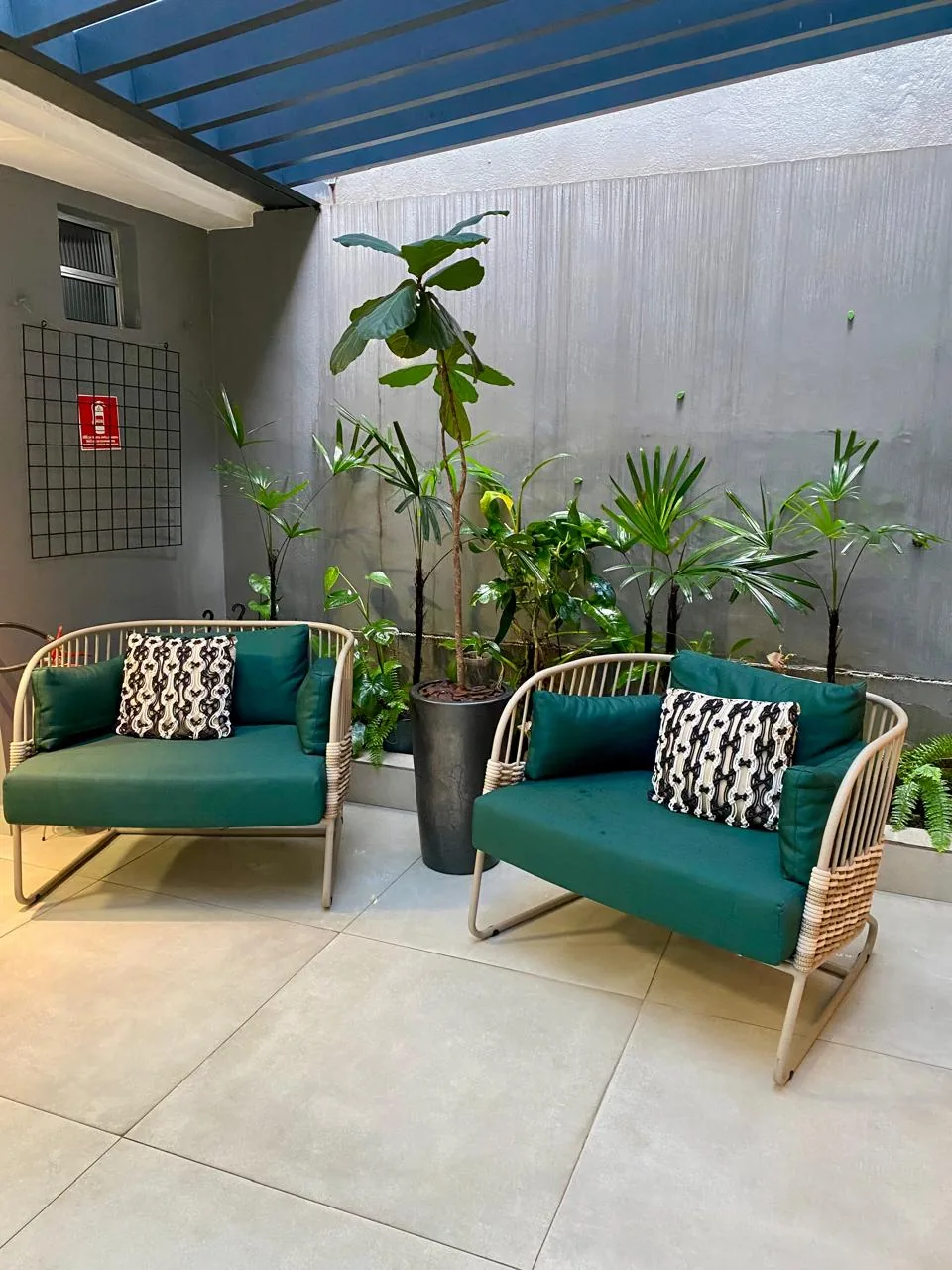 Jardim interno da casa da clínica