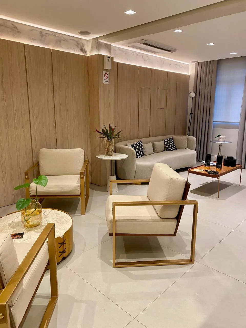 Sala de espera da clínica - piso térreo